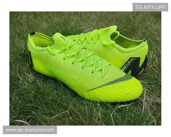 耐克天眼足球鞋性能评测舒适度与技术创新全解析